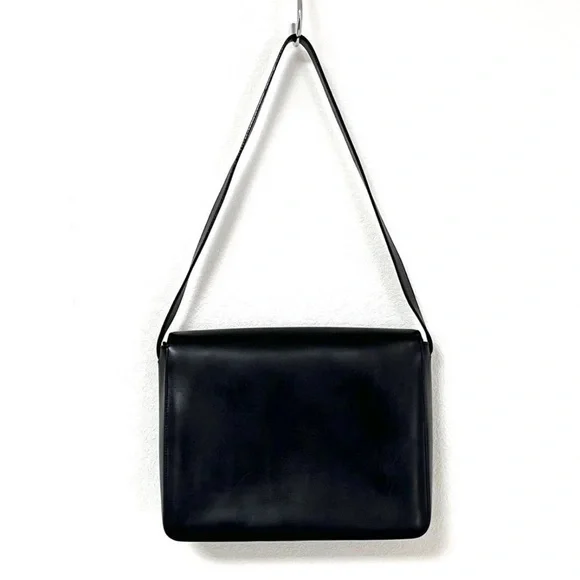 Gucci Black Leather Shoulder Bag - Picture 2 of 16